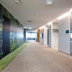 Tekero referents Telia Eesti peahoone. Interface plaatvaibad Urban Retreat, Near & Far ja Human Nature. 